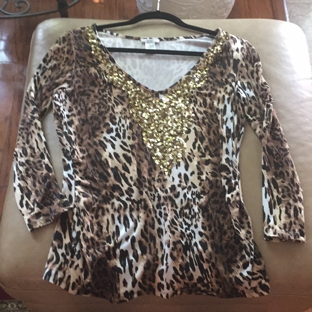 Leopard print top